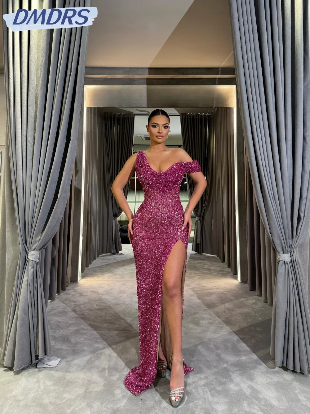 

Luxurious Crystal Off Shoulder Evening Dress Sexy Side High Slit Wedding Party Gown Customized Elegant Sequined Prom Dresses
