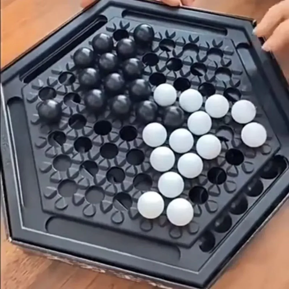 Black White Chess Board Game Interactive Game Puzzle Chess Set 4 in a Line Early Educational Party Chess Gifts