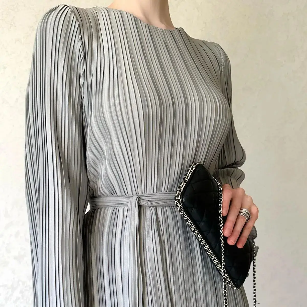 Spring Solid Pleated abaya woman O-neck Tie-up autumn long skirt temperament pleated trumpet sleeve mid-length dress S9004