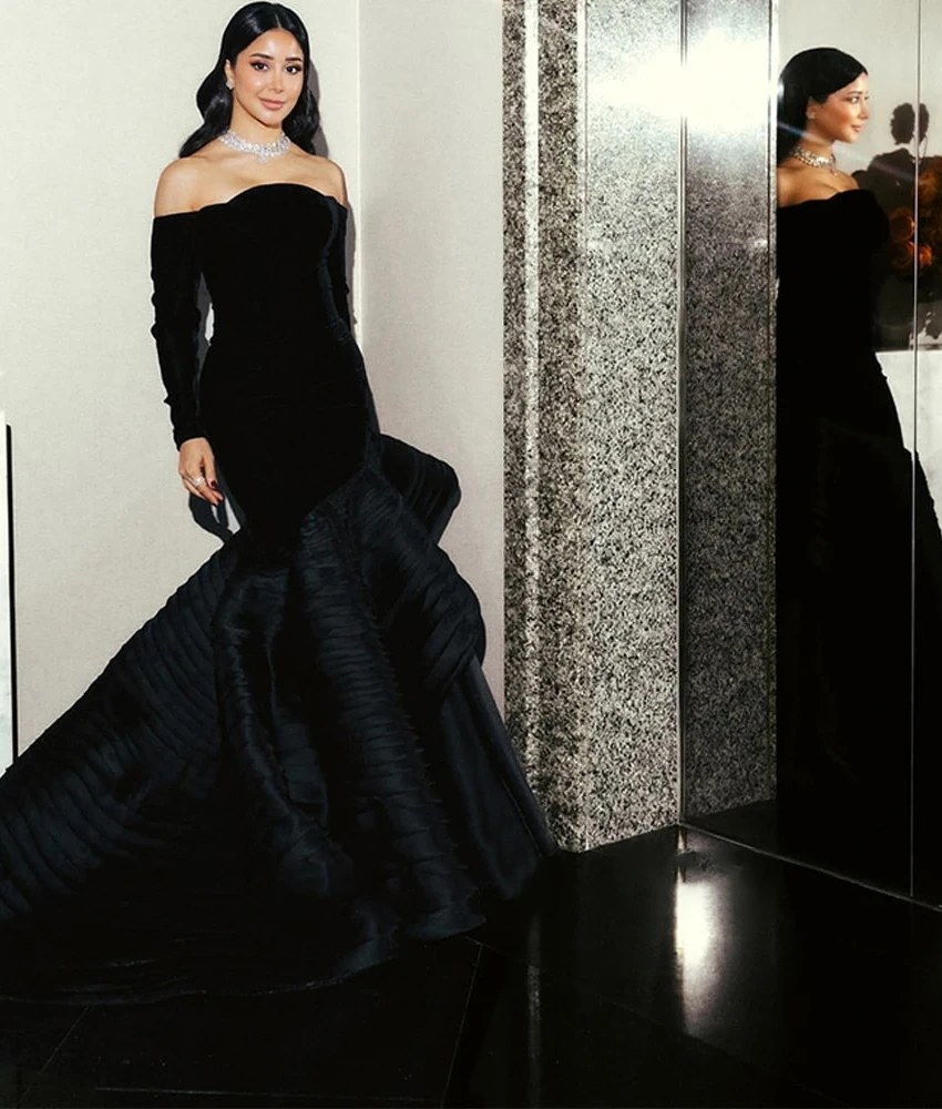 

MCDV Customized High Quality Satin Mermaid Off the Shoulder Tiered Evening Dress Delicate Boat Neck Long Sleeves Party Gowns