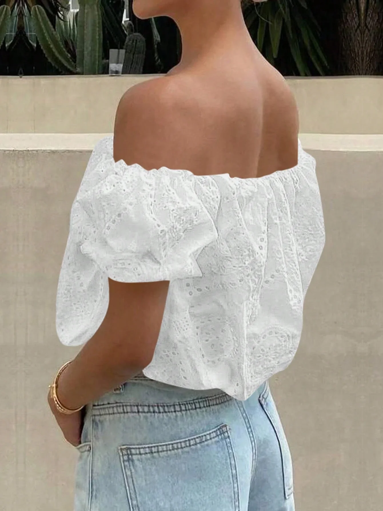

Женская блузка с открытыми плечами, пышными рукавами и вышивкой, повседневный летний топ