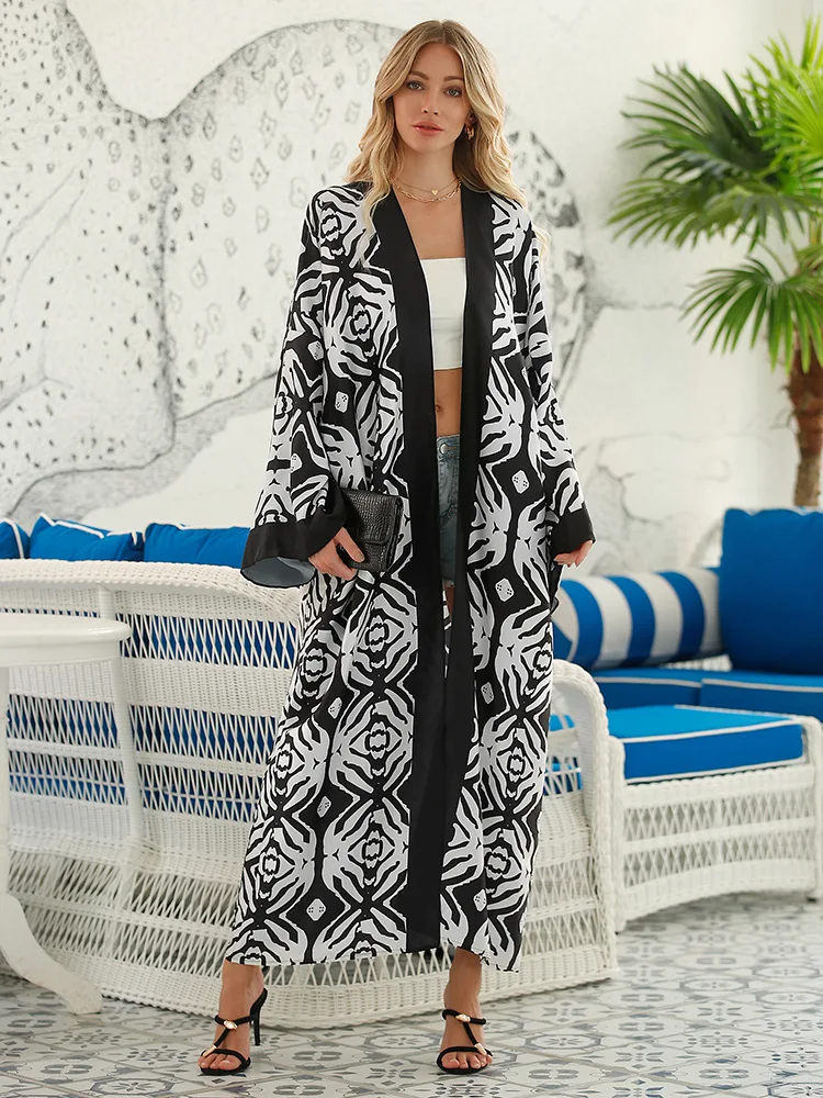 Kaftan 2023 europa Summer Beach Dress Stitch Suits Cocktail Sexy Boho Holiday manica a pipistrello abito di seta Kimono Cardigan donna