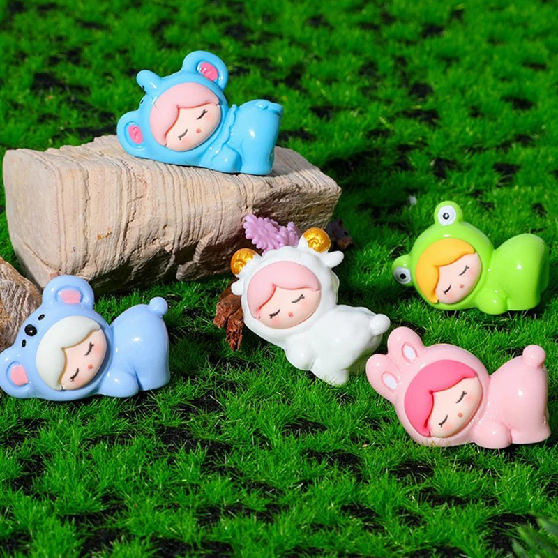 

Figurines Miniatures Cute Sleeping Doll Animals Micro Landscape Ornaments For Home Decorations Office Desk Accessories