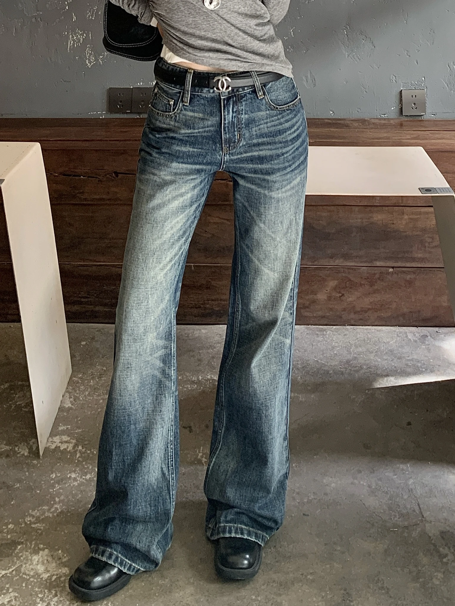 

ZHISILAO New Vintage Straight Jeans Women Classic Y2K Chic High Waist Denim Pants Streetwear Autumn Winter 2025