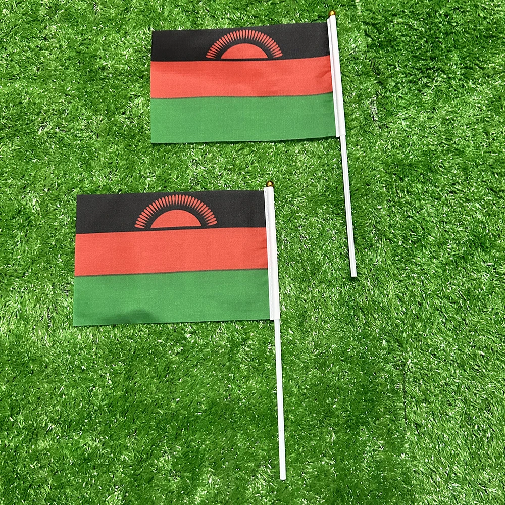 Bandera de mano Malawi SKY FLAG 21x14cm con asta de plástico - imagen 2
