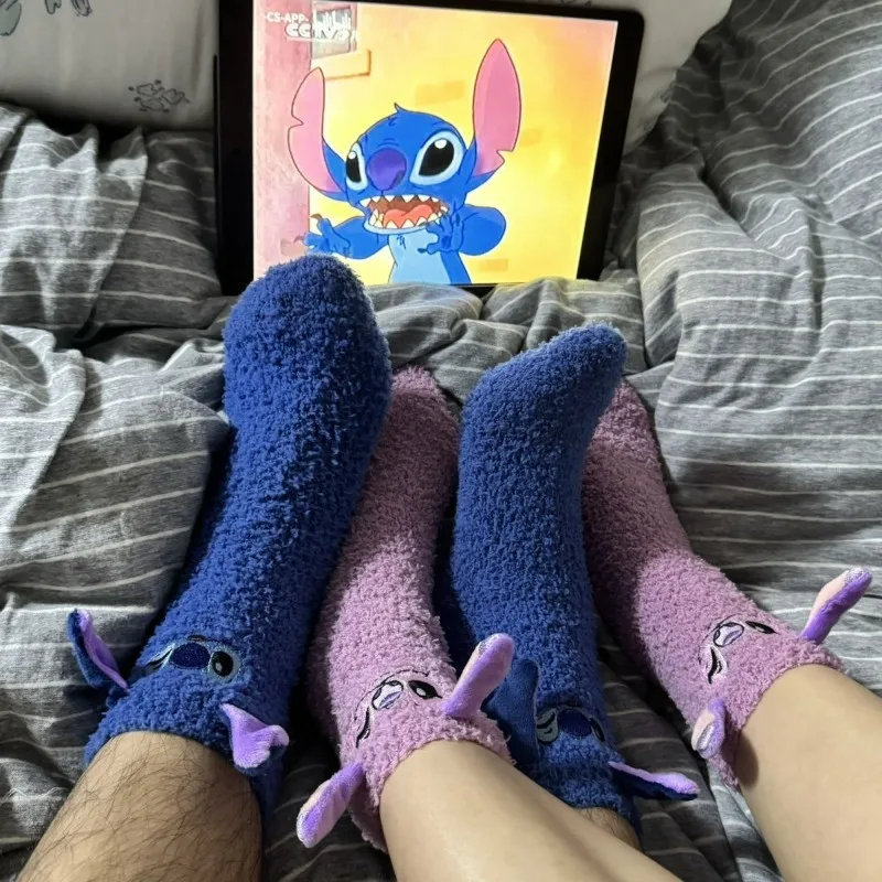 Calzini Disney Stitch Kawaii Crew in morbido misto cotone per adulti e bambini, regalo di compleanno di Natale, calzini carini da indossare ogni giorno
