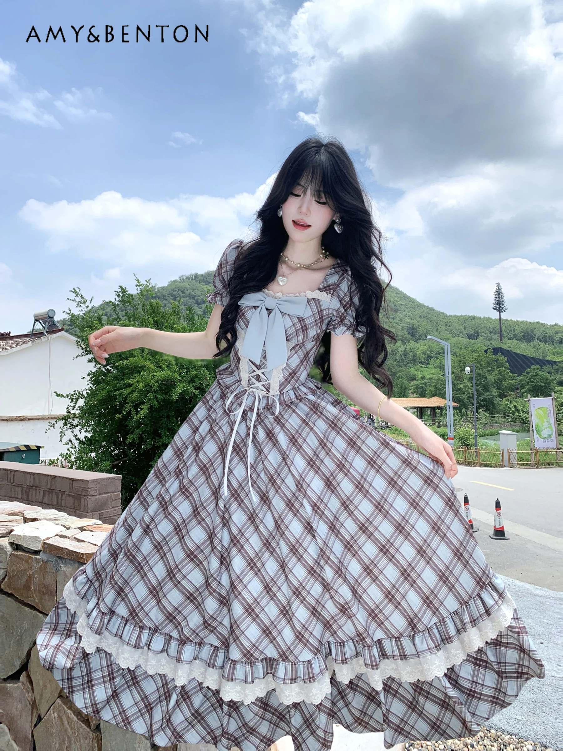 

2025 Summer New British College Retro Style Lace Bow Tie Square Neck High Waist Slim Fit Puffy Casual Daily Dress