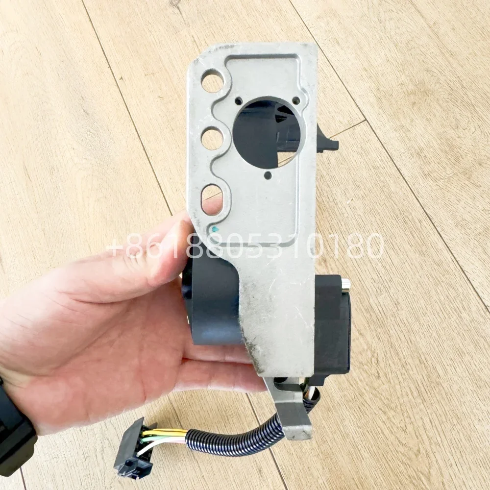 84557587 5-adriges elektronisches Gaspedal für Volvo-Lkw – Detail 1