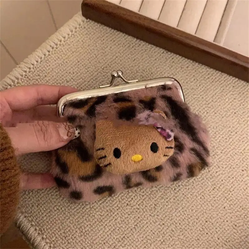 かわいいサンリオハローキティ黒肌ヒョウ柄ぬいぐるみ小銭入れ財布ポータブルイヤホン収納袋女の子の誕生日プレゼント