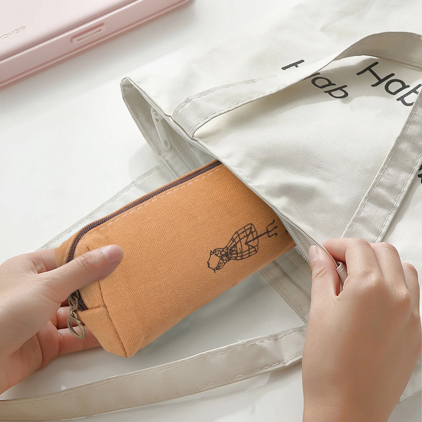 Vintage Patterned Canvas Pencil Case Large Capacity Pen Pencil Holder Retro Stationery Bag Pouch Cellphone Coin Bag