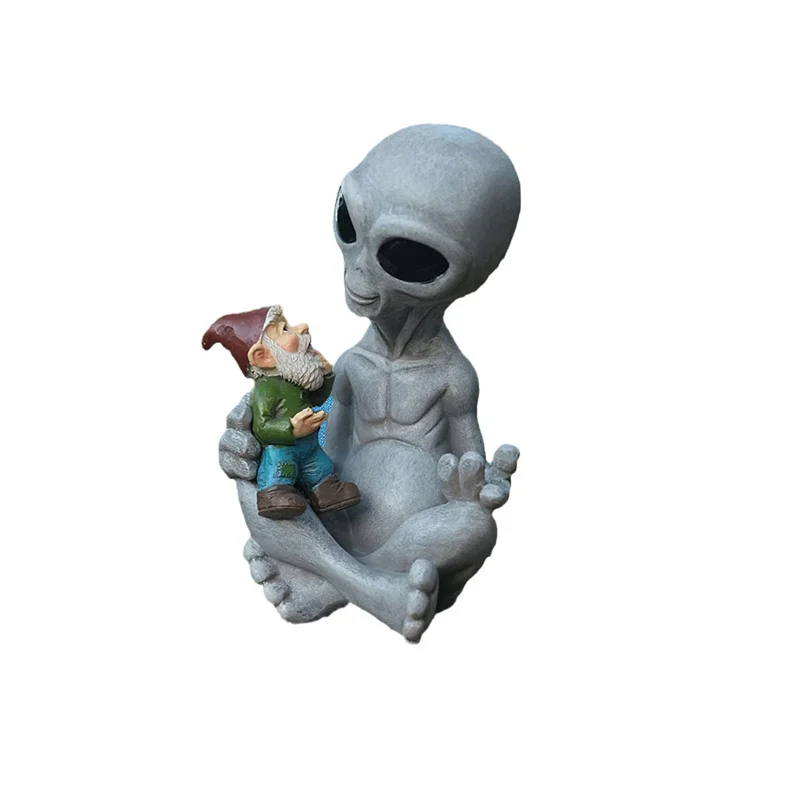 Alien Hugging Gnome Figurines Friendship Statue Zen Meditating Ornament Dwarf Patio Yard Lawn Porch Garden Decoration Gifts