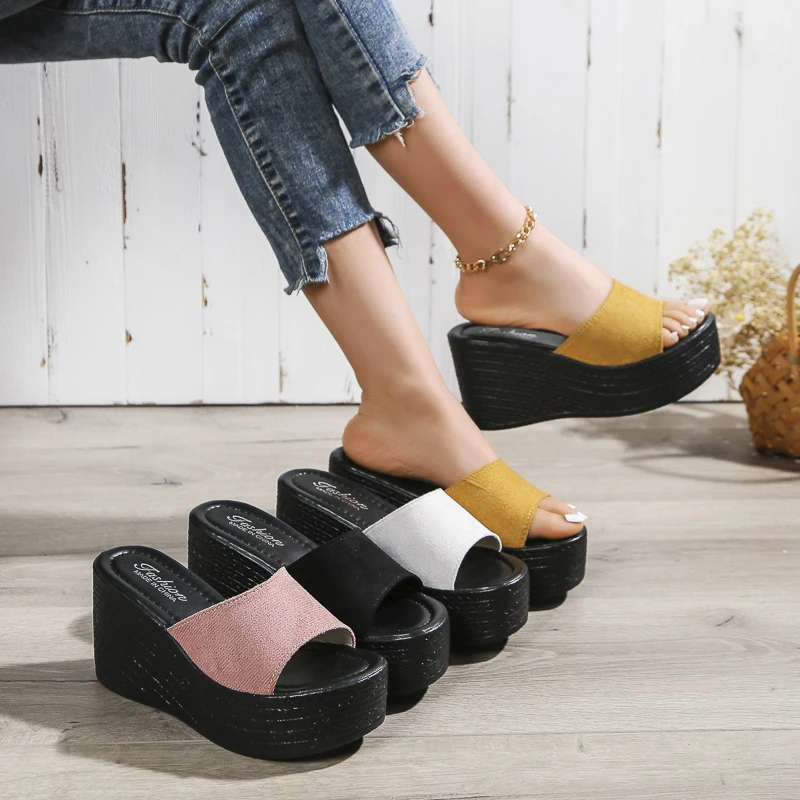 Sandalias Verano 2024 Tendencia Mujer Diseñador Zapatillas Casuales Ligeras Moda Slip on Cuñas Plataforma Zapatos de Playa Diapositivas Mujer