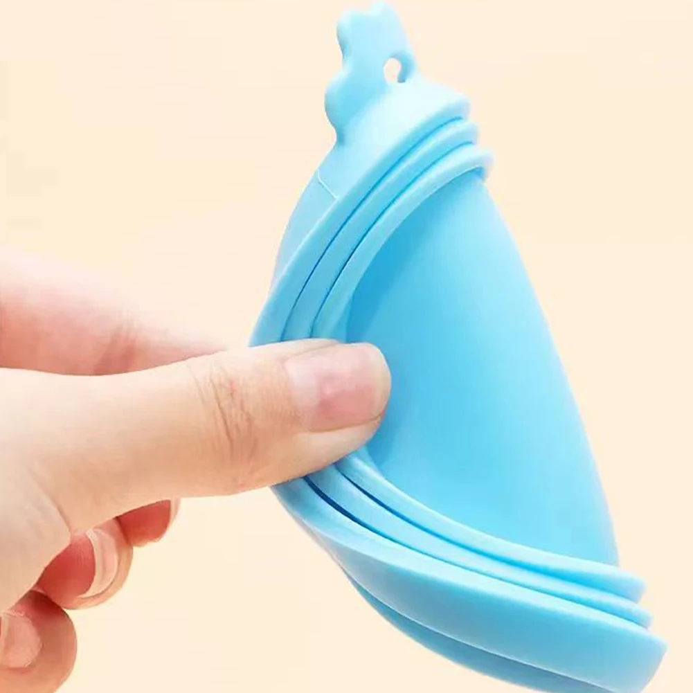 2pcs Reusable Silicone Storage Tin Cap Lid Fit 3 Standard Size Seal Cover Can Lids Portable Tin Toppers Savers for Dog Cat Food
