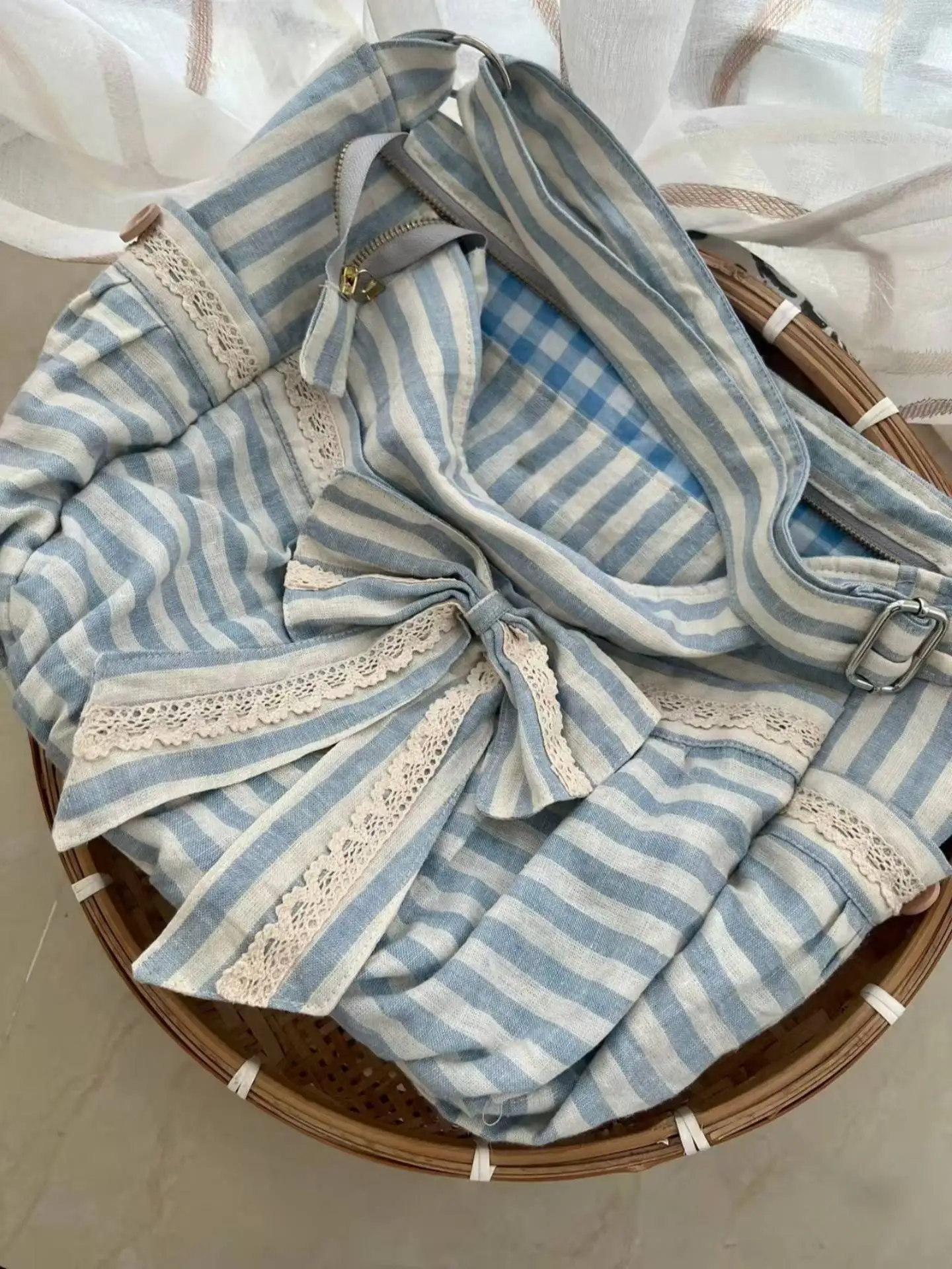 

Korean Striped Tote Bag 2025 New Butterfly Bow Versatile Large Capacity Commuting Shoulder Crossbody Bags for Women