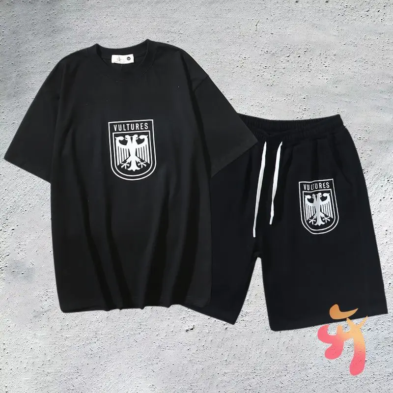 

Double Headed Eagle Retro Short Set VULTURES Tshirts Summer Cotton Short Sleeve Tops Hip-hop Loose T-shirts Men Women Shorts