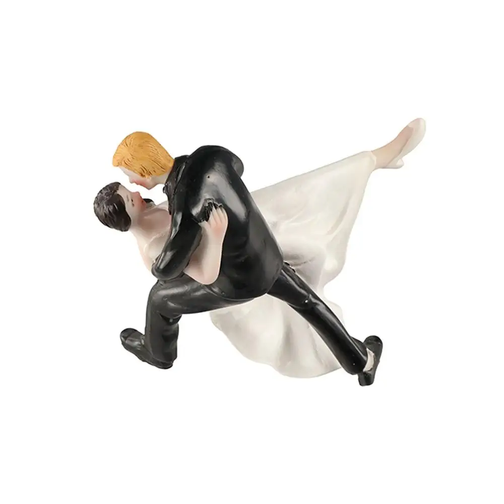 

Stand Topper Decoration Funny Cake Toppers Dolls Resin Creative Bride and Groom Figurines Romantic Marry Figurine Marry
