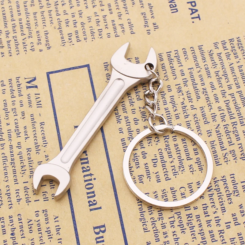 Creative gadget Keychain Personalized tool Keychain chain Screwdriver Wrench Ruler Pliers Hammer