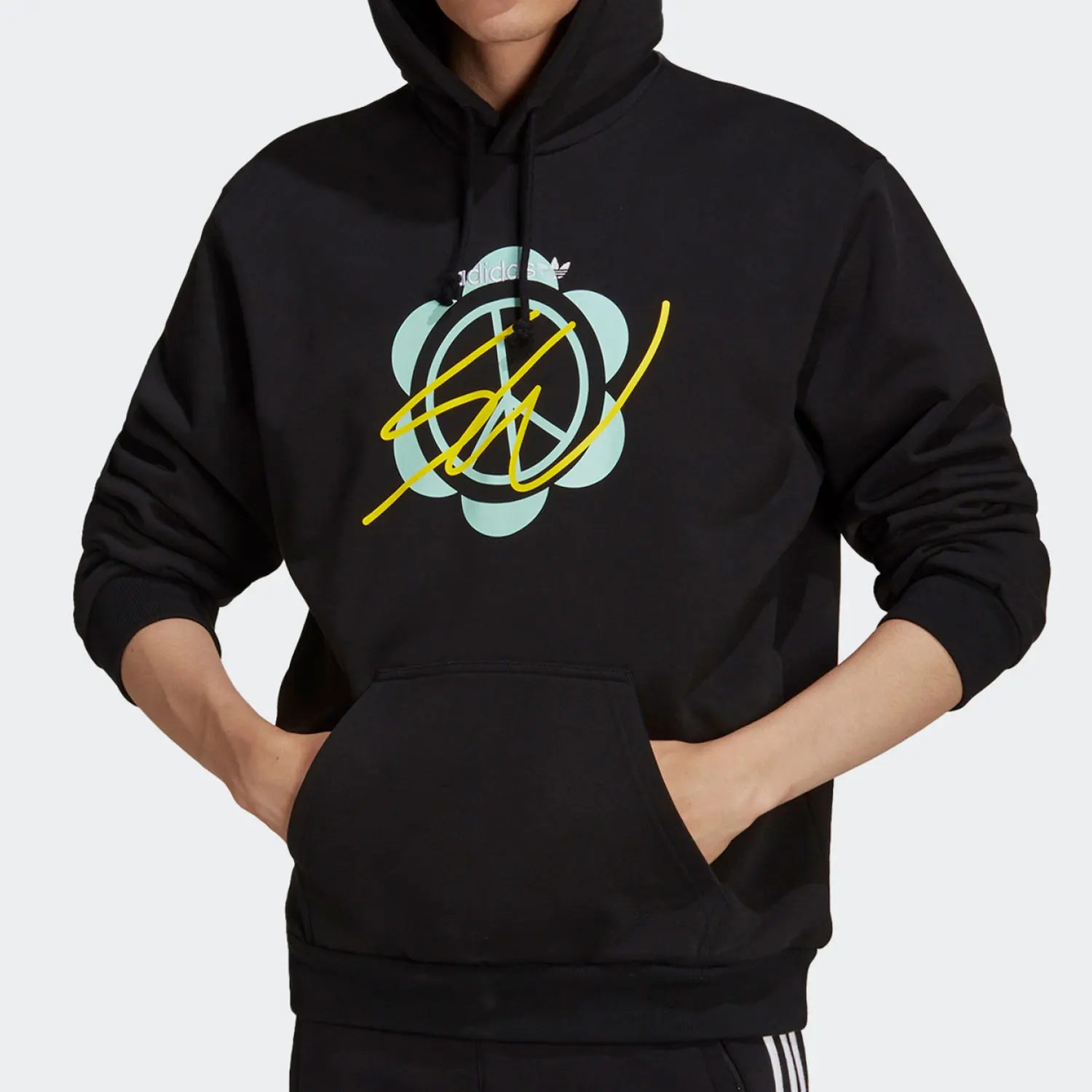 

Adidas genuine Originals Men's Printed Knit Hooded Sweatshirt HC6267