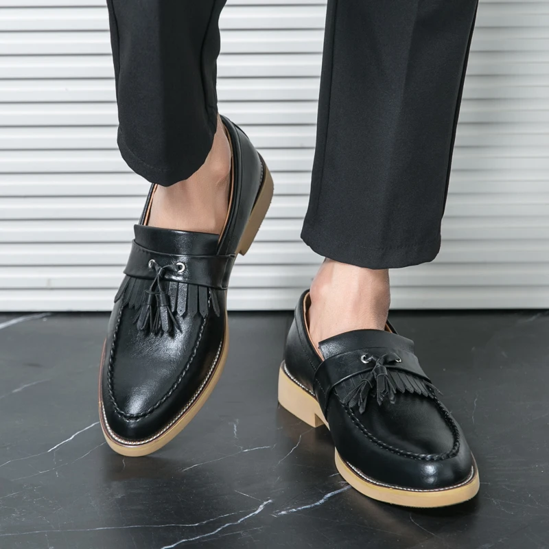 Sharp Pointed Tassel Loafers Men Simple and Versatile British Gentleman PU Business Casual Formal Leather Shoes