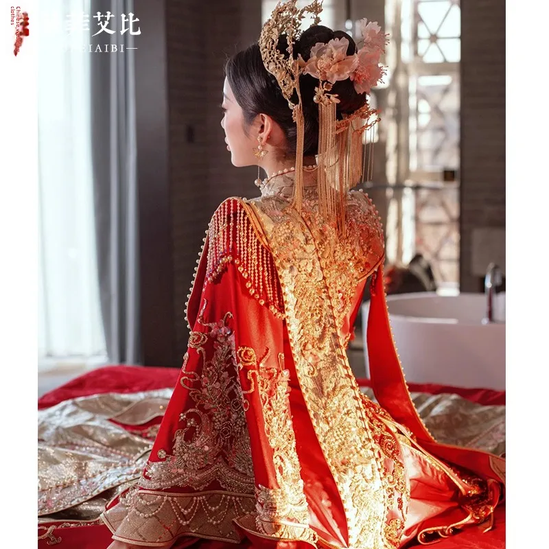 

Новое китайское свадебное платье 2026 года: элитное традиционное ханьфу для невесты с короной Феникса и шапкой Чепа для свадьбы