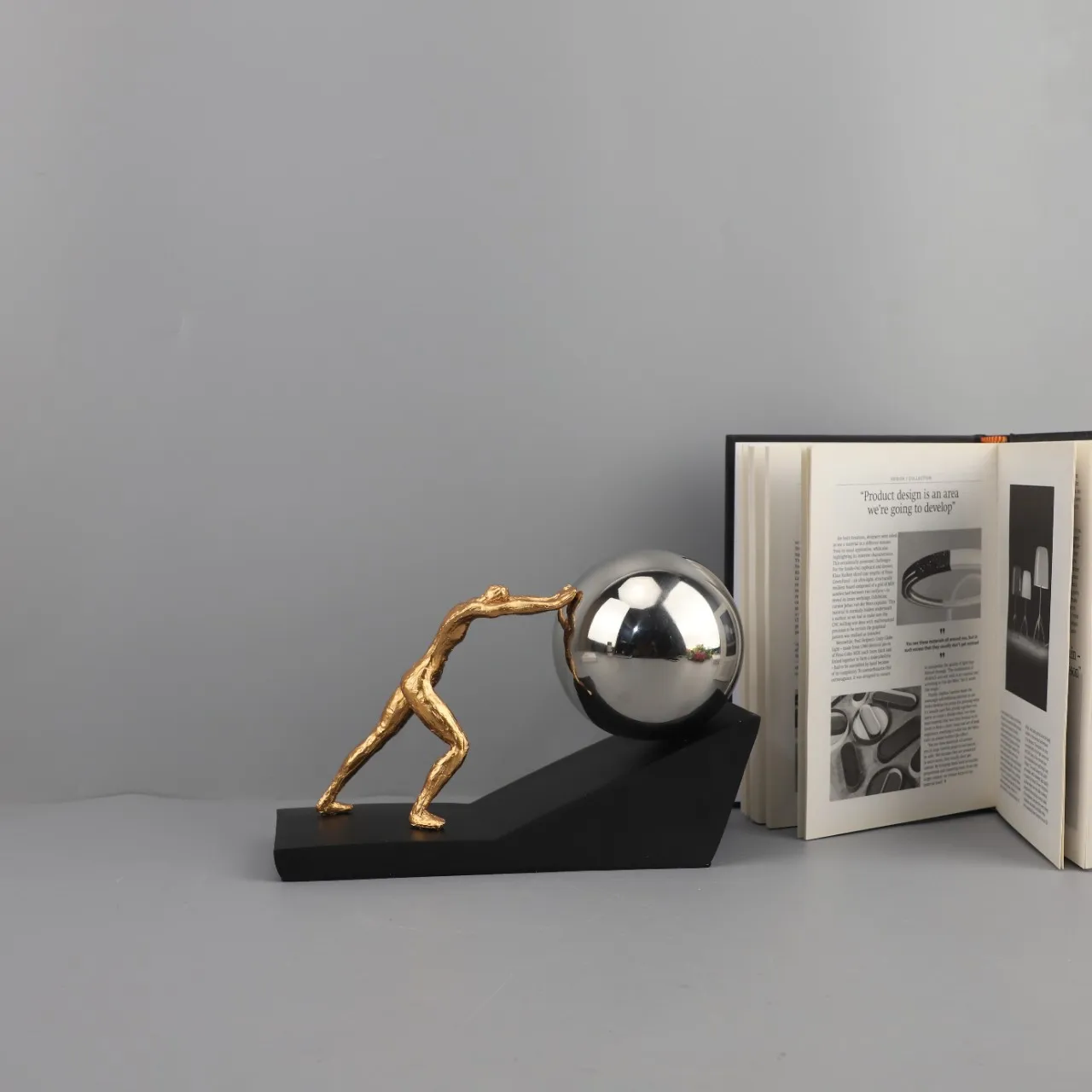 

Sports push ball character ornament living room bedroom porch study TV cabinet model room home accessories