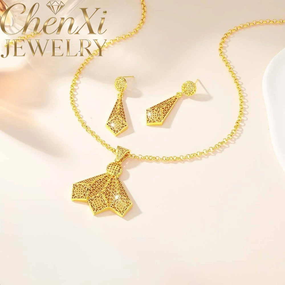 Sand Gold Perforated Fan-Shaped Triangle Pendant Elaborately Decorative Focal Piece Easy-Pairing Accessory Casual Luxury Gift