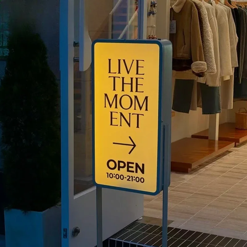 Outdoor waterproof acrylic light box luminous billboard floor-to-ceiling vertical sign at the entrance Night market stall