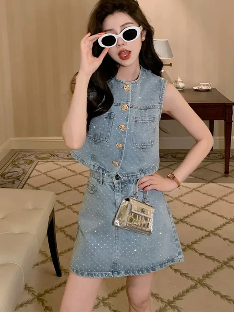 

2025 Women Summer New Chic Suit Denim Heavy Industry Hot Diamond Vest + Design Sense Niche High Sense Short Skirt Two-piece Set