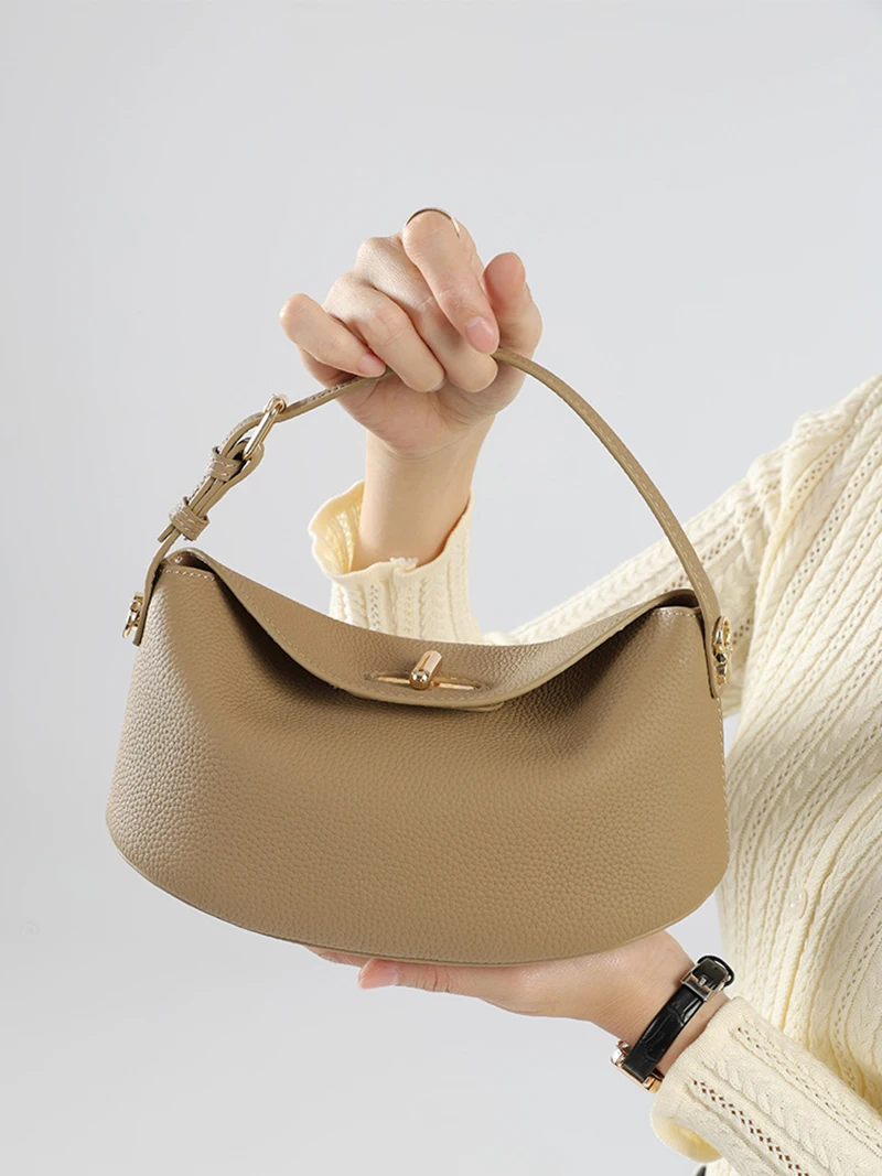 

2025 New Top Grain Leather Minimalist Chic Bucket Bag Crossbody Single Shoulder Handbag Lightweight Casual Women's Tote Bag