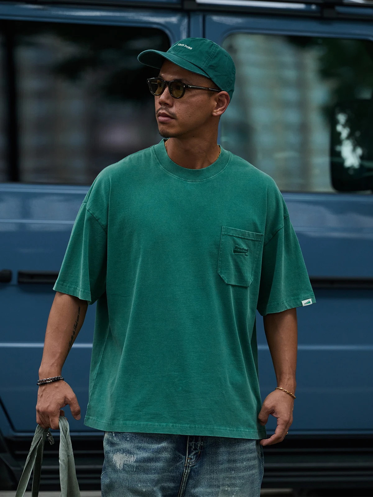 Broshood Loose Fit Short Sleeve Embroidered T-Shirt Japanese Style Men's Casual Cotton Top with 3D Pocket Vintage Look
