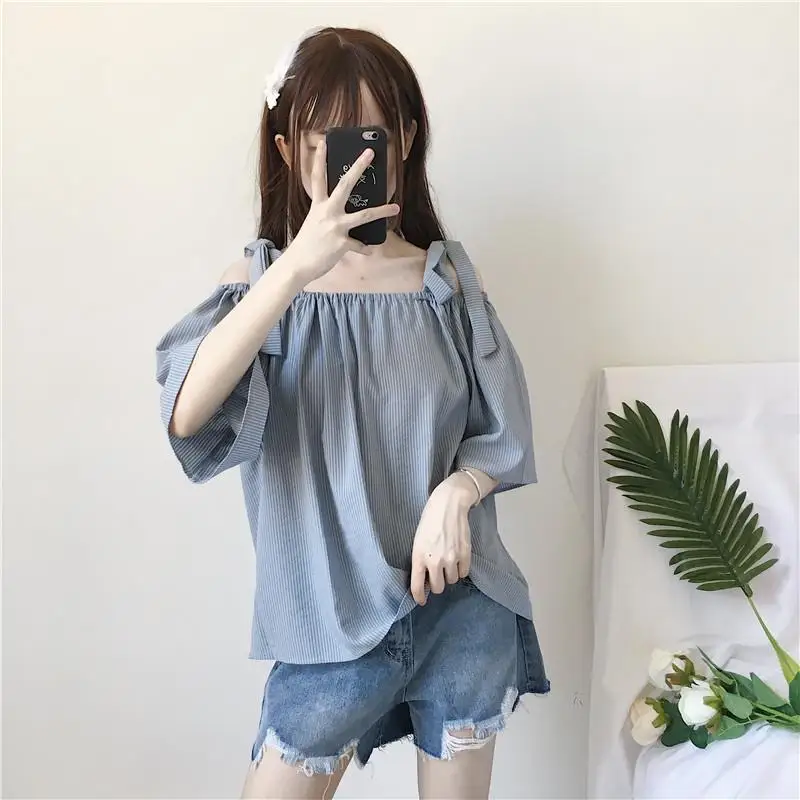 Nowa damska szkolna luźna koszula w paski z jednym dekoltem i krótkim rękawem