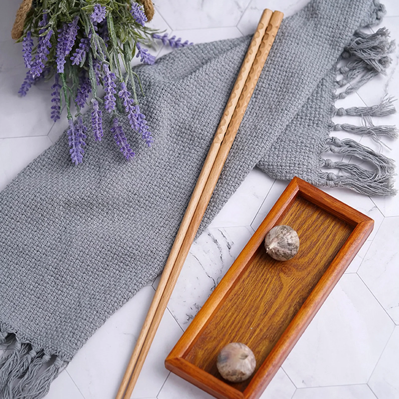 

2pcs 42Cm Long Wooden Chopsticks Cooking Chopsticks Frying Hot Pot Oil Resistant Heat Resistant Kitchen Flatware Home