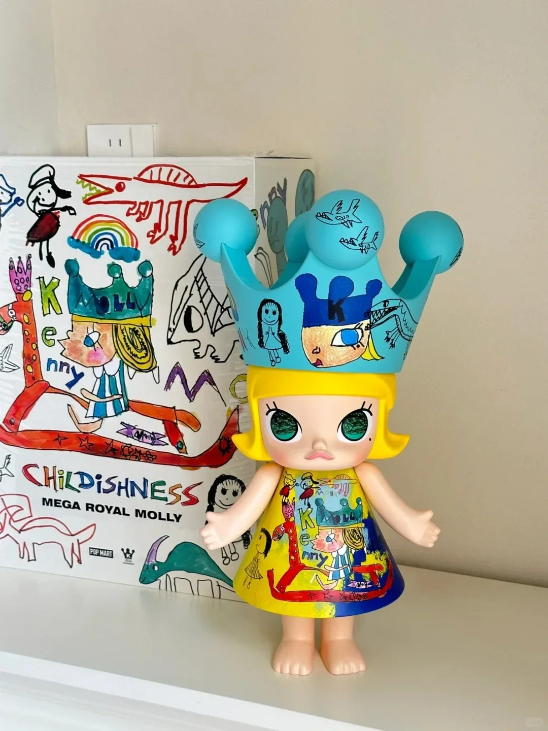 Genuíno popmart pop mart mega royal molly infância 400% princesa maré jogar coleção figura decorativa na moda ornamento de mesa