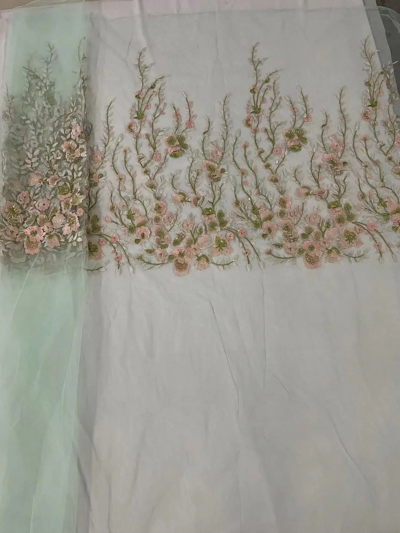 

Luxury French Mesh Lace with sequins ZH-1302372 High Quality African Tulle Lace Fabric for Sewing Wedding Party Dresses