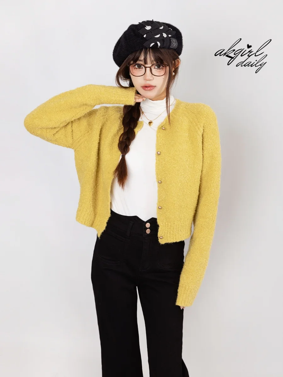 

Утепленный шерстяной кардиган с золотыми пуговицами, круглый вырез, вязаный топ, женская модная осенне-зимняя одежда, повседневный стиль