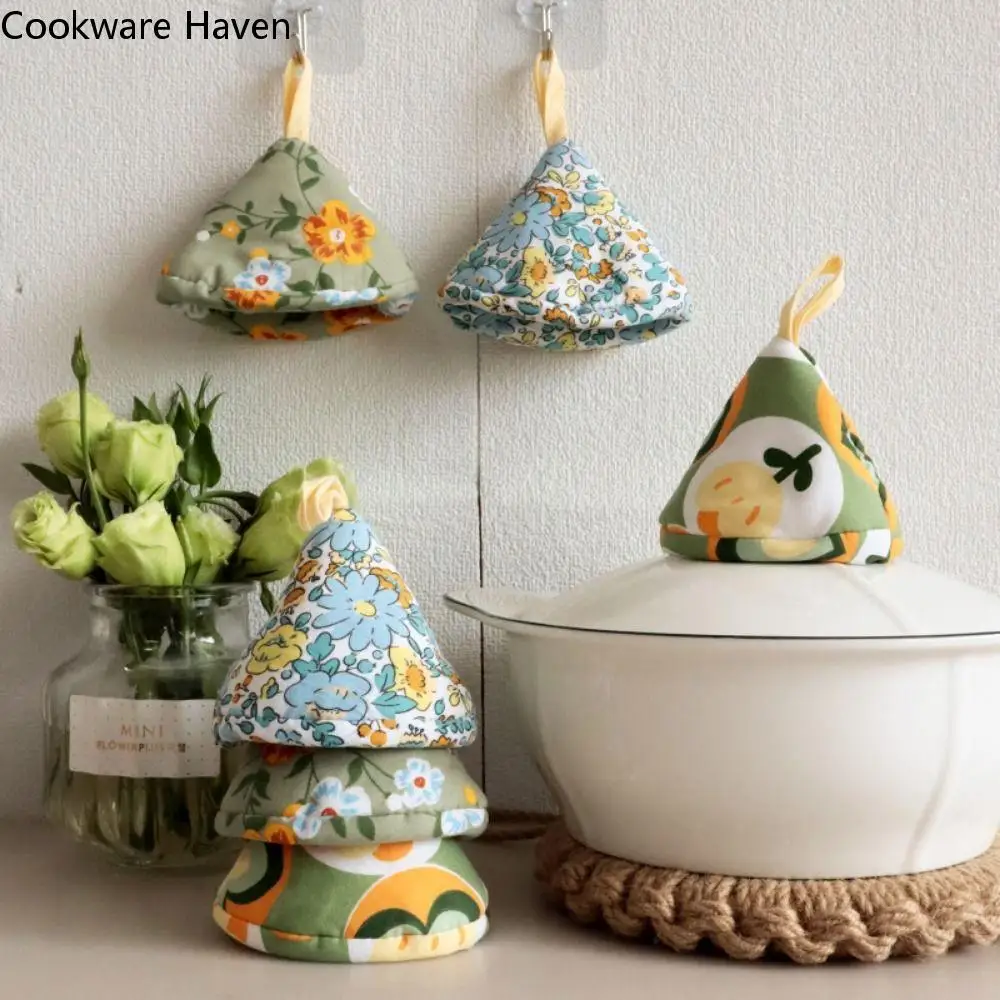 

Floral Print Triangle Pot Hat Heat Insulation Anti-Scalding Kitchen Pot Lid Sleeve with Hanging Hole Cotton Pot Handle Gloves
