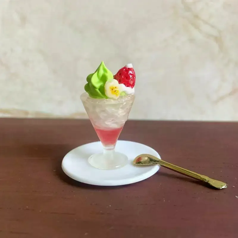 

Kids Toy Accessories: 1/5pcs Mini Dollhouse Cream Cake & Strawberry Frozen Cup, Xmas Pretend Play Kitchen Set