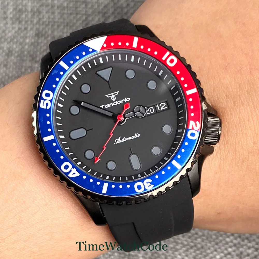 

Tandorio 20ATM Diver Automatic Watch for Men PVD Case 41mm Black Dial Date Day NH36 Movement Rubber Strap 200m Waterproof