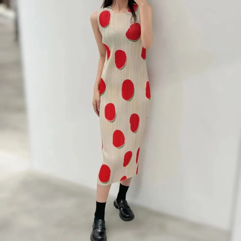 

Miyake Pleated Polka Dot Tank Top Dress 2024 Spring/Summer New PP Fudou Series Pleated Cute Sleeveless Straight Dress for Women