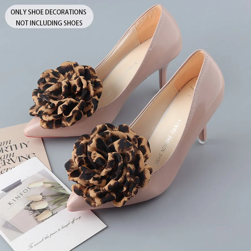 1Pair Leopard Print Fabric Flower Shoe Clips Detachable Shoe Decorations for Women High Heels Pumps Party DIY Shoe Accessories