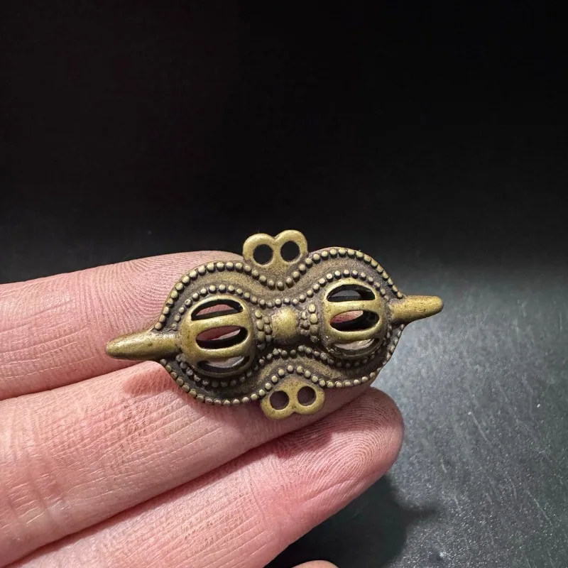 Retro Brass Vajra Pestle Pendant, Fine Accessories in Workmanship