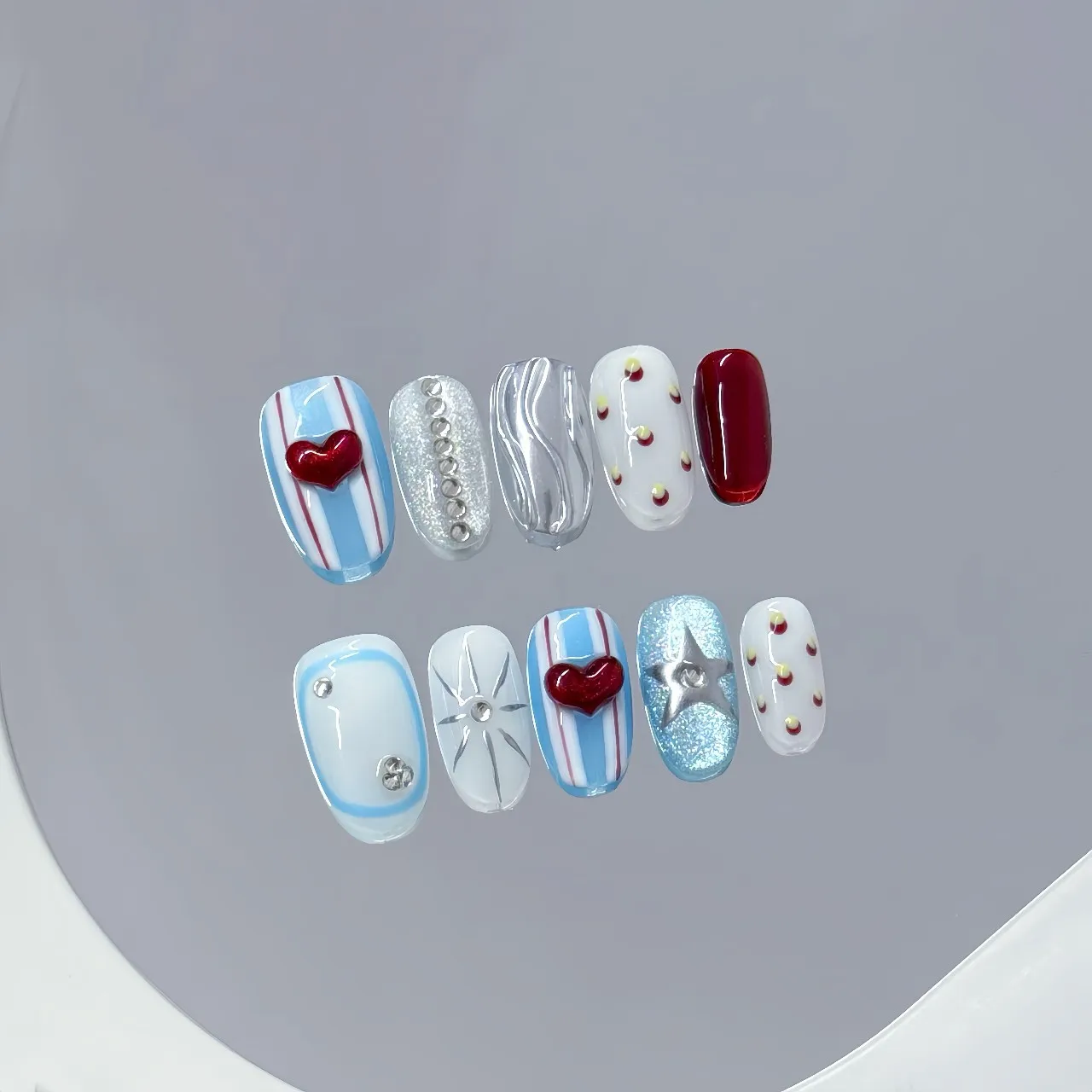 10개 수제 블루 캣아이 프레스온 네일, 달콤하고 시원한 3D 레드 하트 디자인 인조 손톱, 착용 가능한 짧은 라운드 가짜 손톱 팁