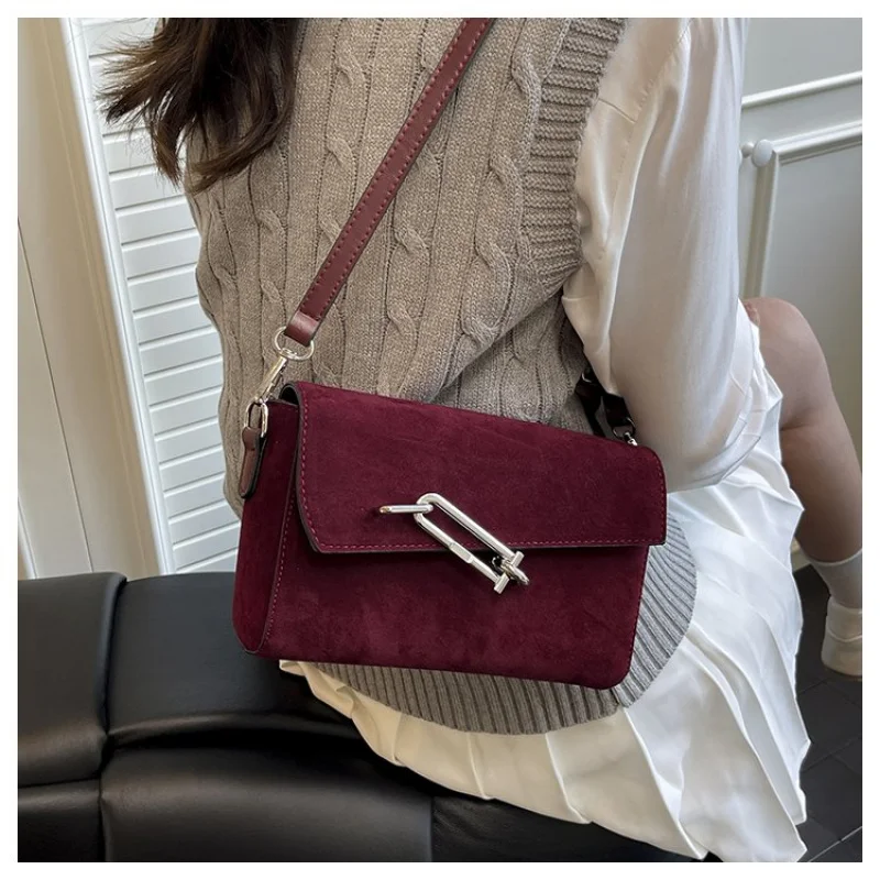 

Luxury Leather Crossbody Bag For Women, Elegant Shoulder Strap Design From Famous Designer Brand, Classic And Timeless