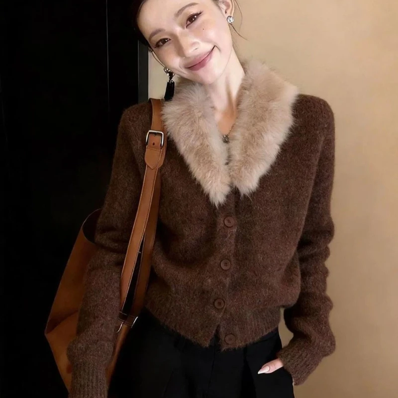 

Spring Fall Women Fur Collar Patchwork Knitted Wool Sweater , Woman Fashion Loose Knitting Sweaters Coat