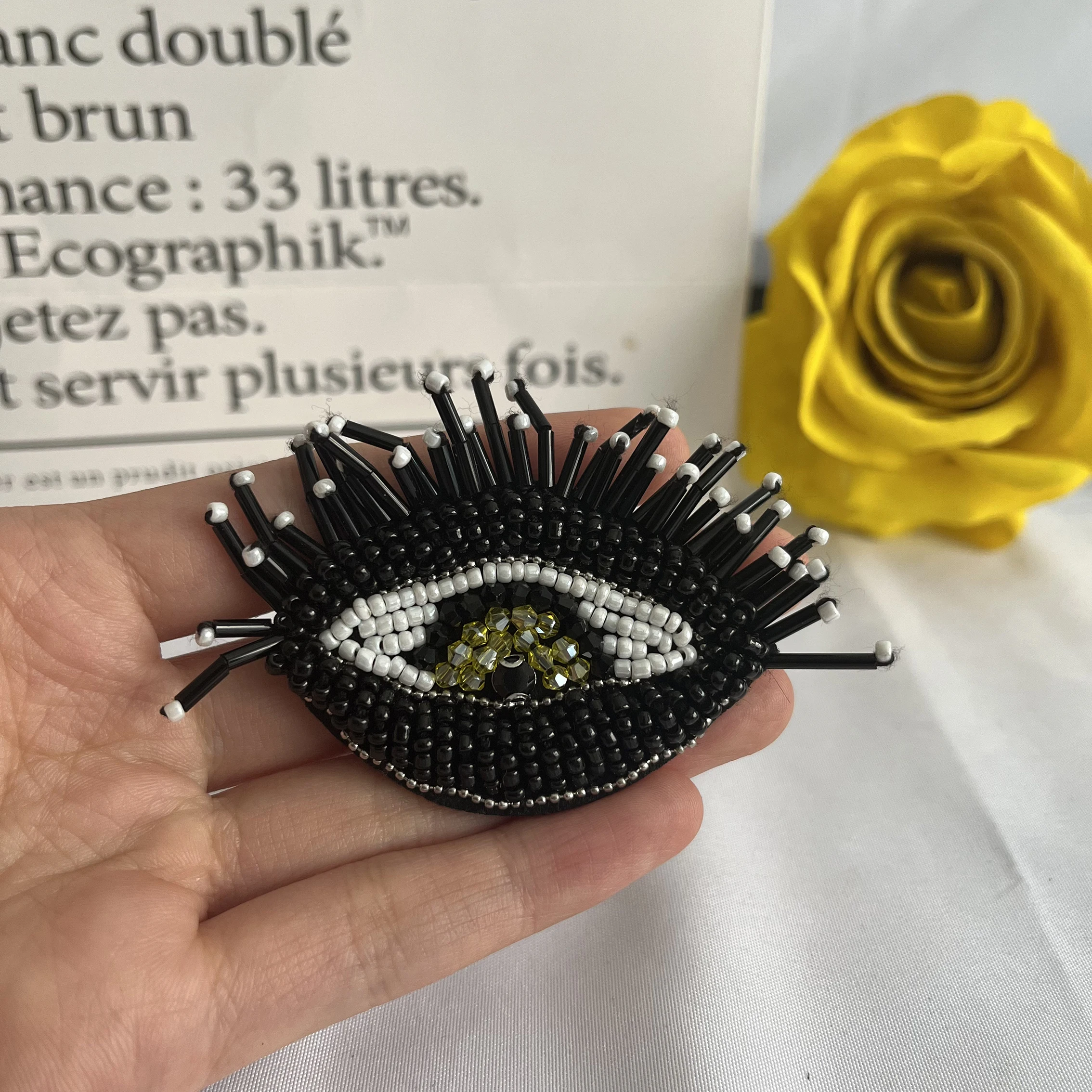 3D Handmade Rhinestone colorful EYES HEARTS Sew on Crystal beaded Patches for clothes bags shoes Cbeading Applique Cute Patch