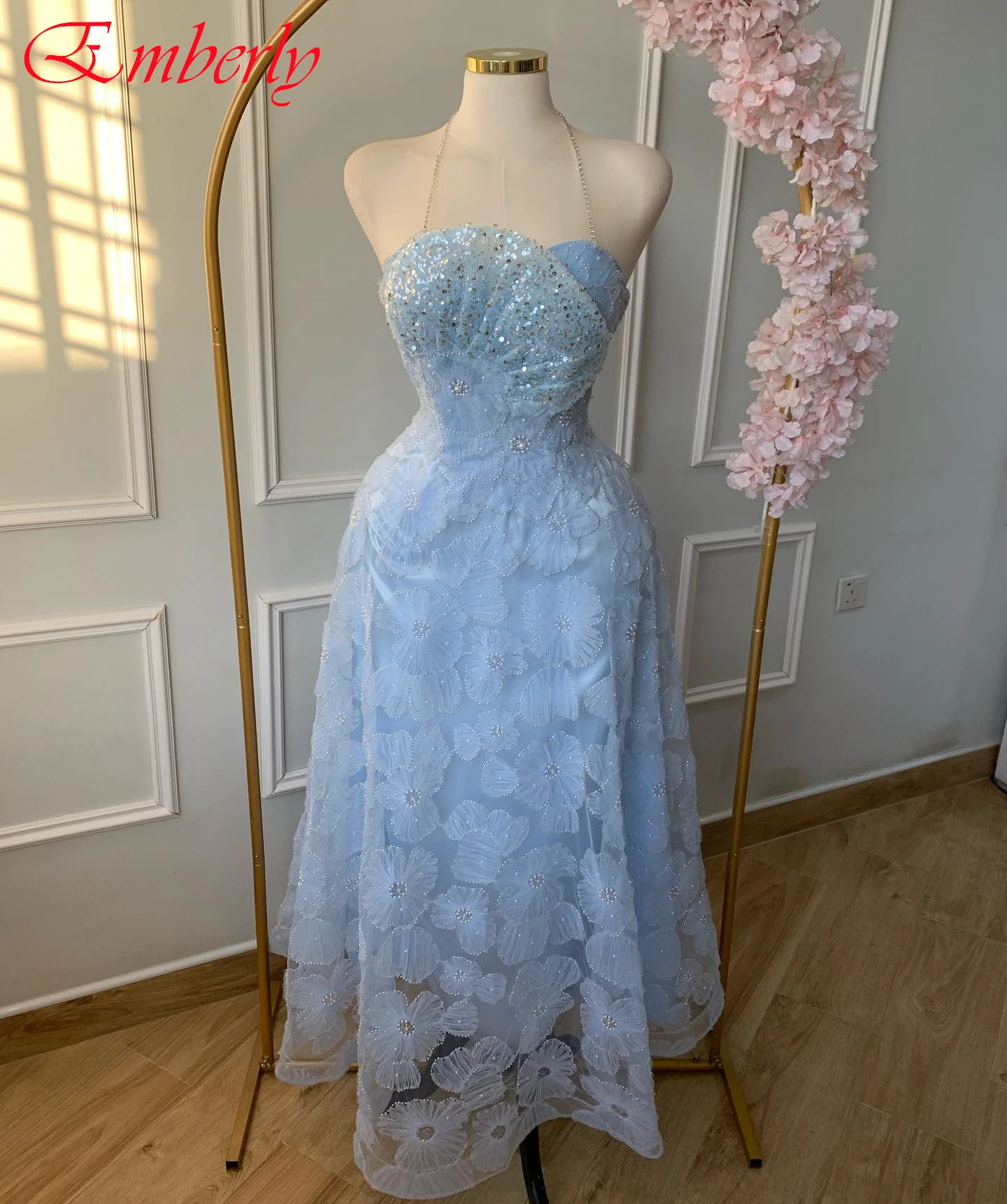 

Customized A-Line Halter Sleeveless Elegant Formal Evening Dress Delicate Celebrity Gowns Fashion Temperament Party Dress