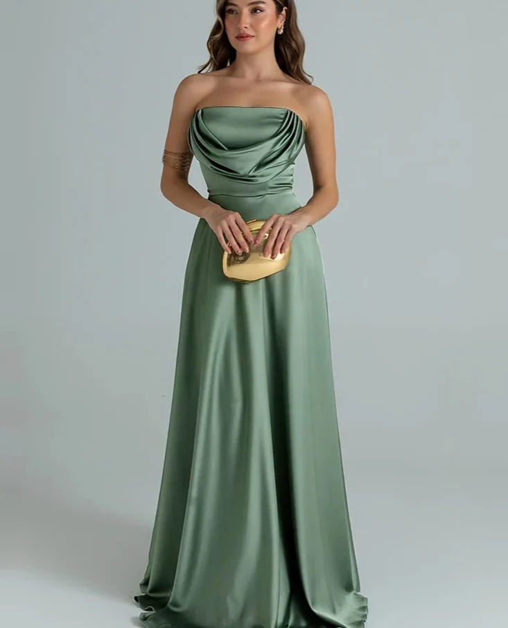 Vrouwen elegante mouwloze rugloze ruches a-lijn avondjurken vestido strapless satijnen sexy maxi-jurk