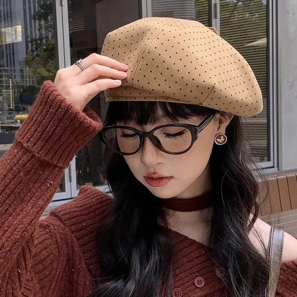 

Simple Cotton Polka Dot Beret Hat Korean Style Keep Warm Women Painter Hat Newsboy Versatile Women Octagonal Cap Autumn