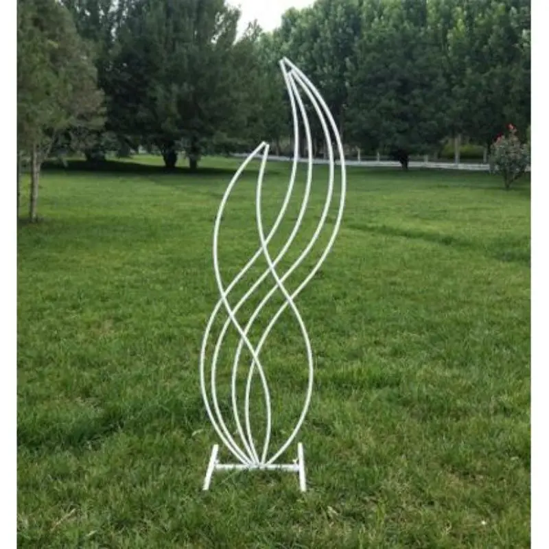 

Wedding props Seagrass road guide ornaments Wedding scene wrought iron small shelves