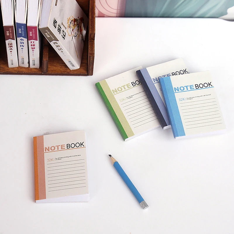 4Pcs 1/12 Dollhouse Mini Notebook quaderno modello casa delle bambole studio decorazione casa delle bambole accessori di cancelleria per la scuola